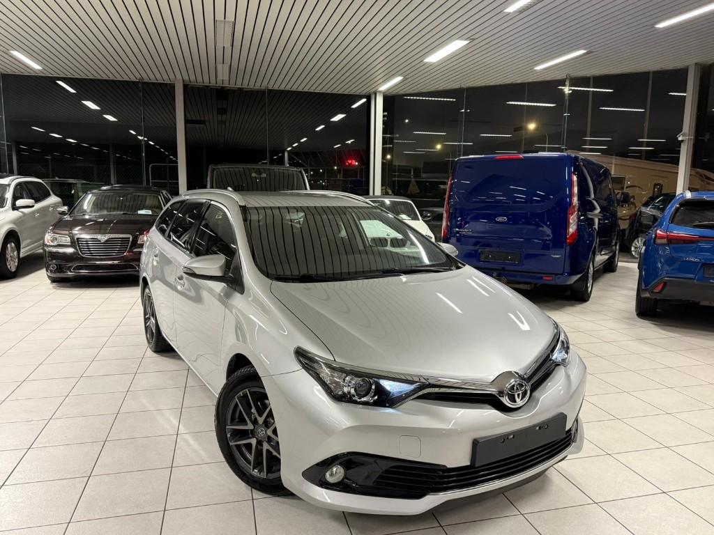 Toyota Auris 1.3i 73kW Benzine Euro 6b, Autos, Toyota, Achat, Euro 6, Entreprise, 5 portes