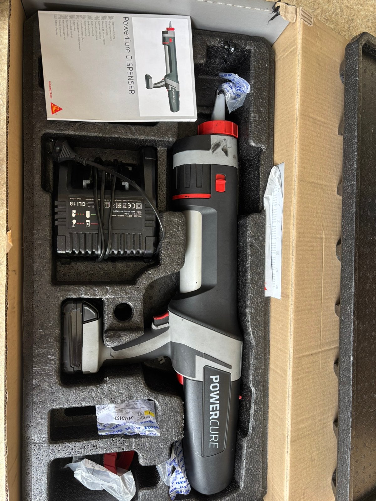 Lijmpistool + complete autoruit vervang set, Auto diversen, Autogereedschap, Ophalen, Zo goed als nieuw