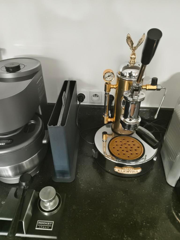 Elektra Micro Casa Leva

Couleur polie - machine à café, Enlèvement