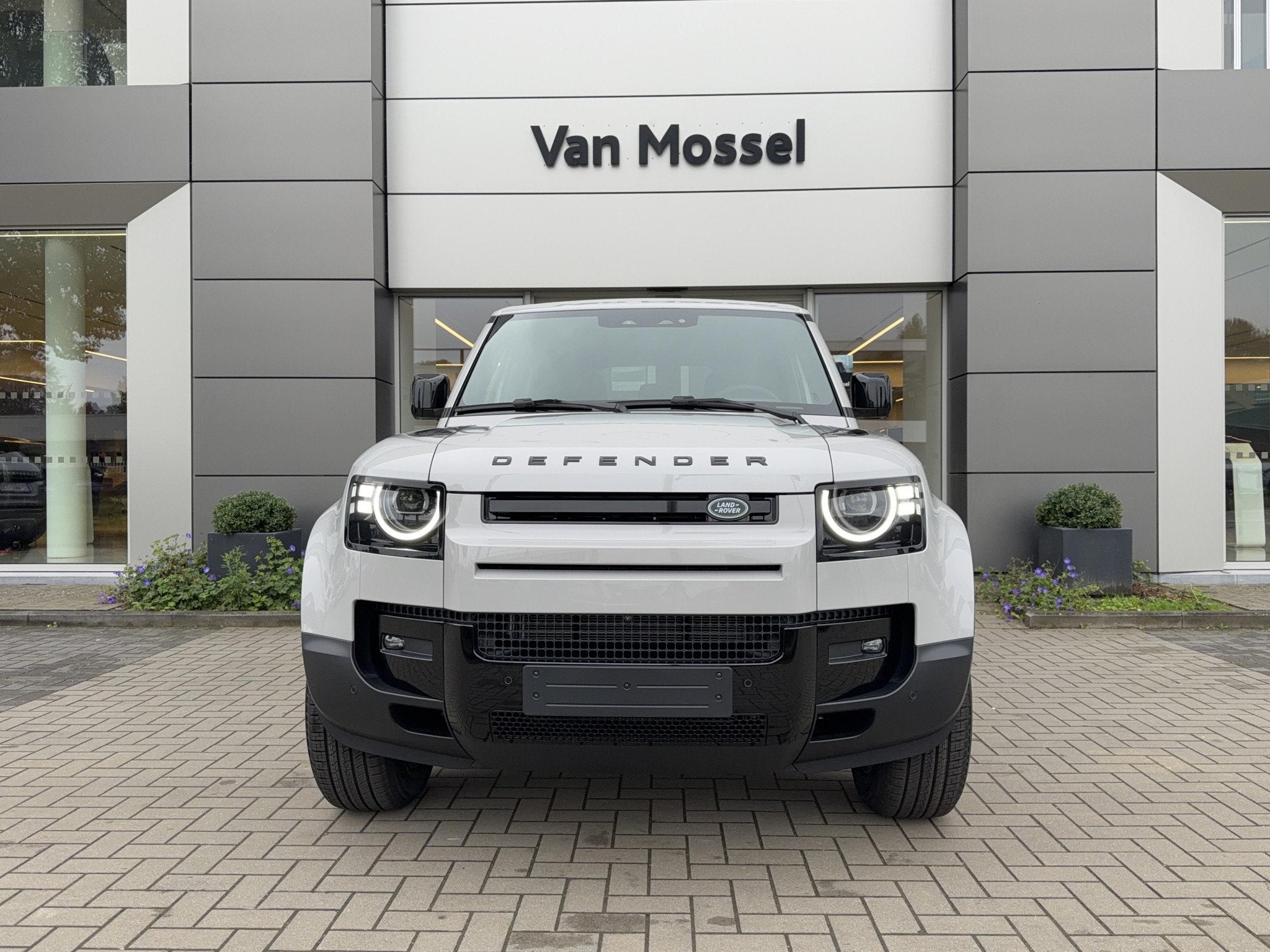 Land Rover Defender 110 D250 S edition AWD Auto. 26MY, Autos, Argent ou Gris, Achat, 3495 kg, 5 portes