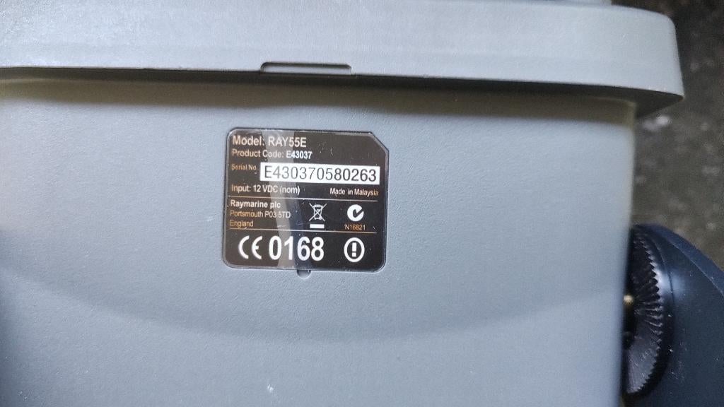 Marifoon Raymarine, Verzenden, Zo goed als nieuw, Communicatie