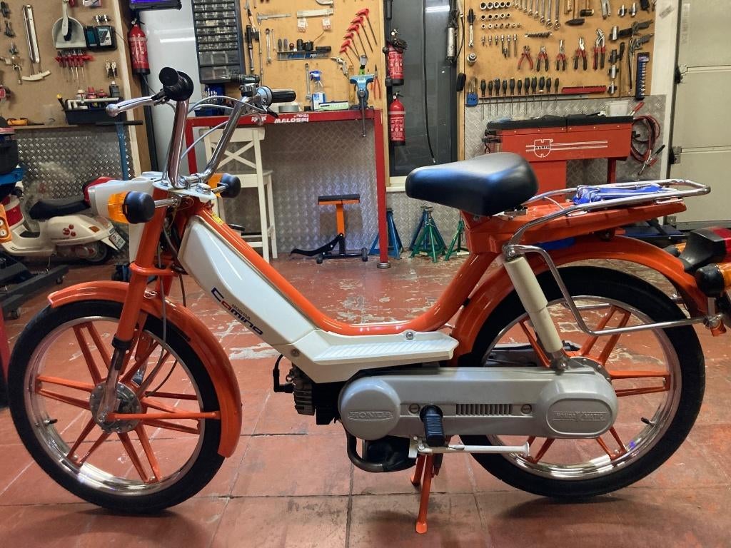 honda camino, Fietsen en Brommers, Ophalen, 65 cc, Klasse B (45 km/u), Zo goed als nieuw