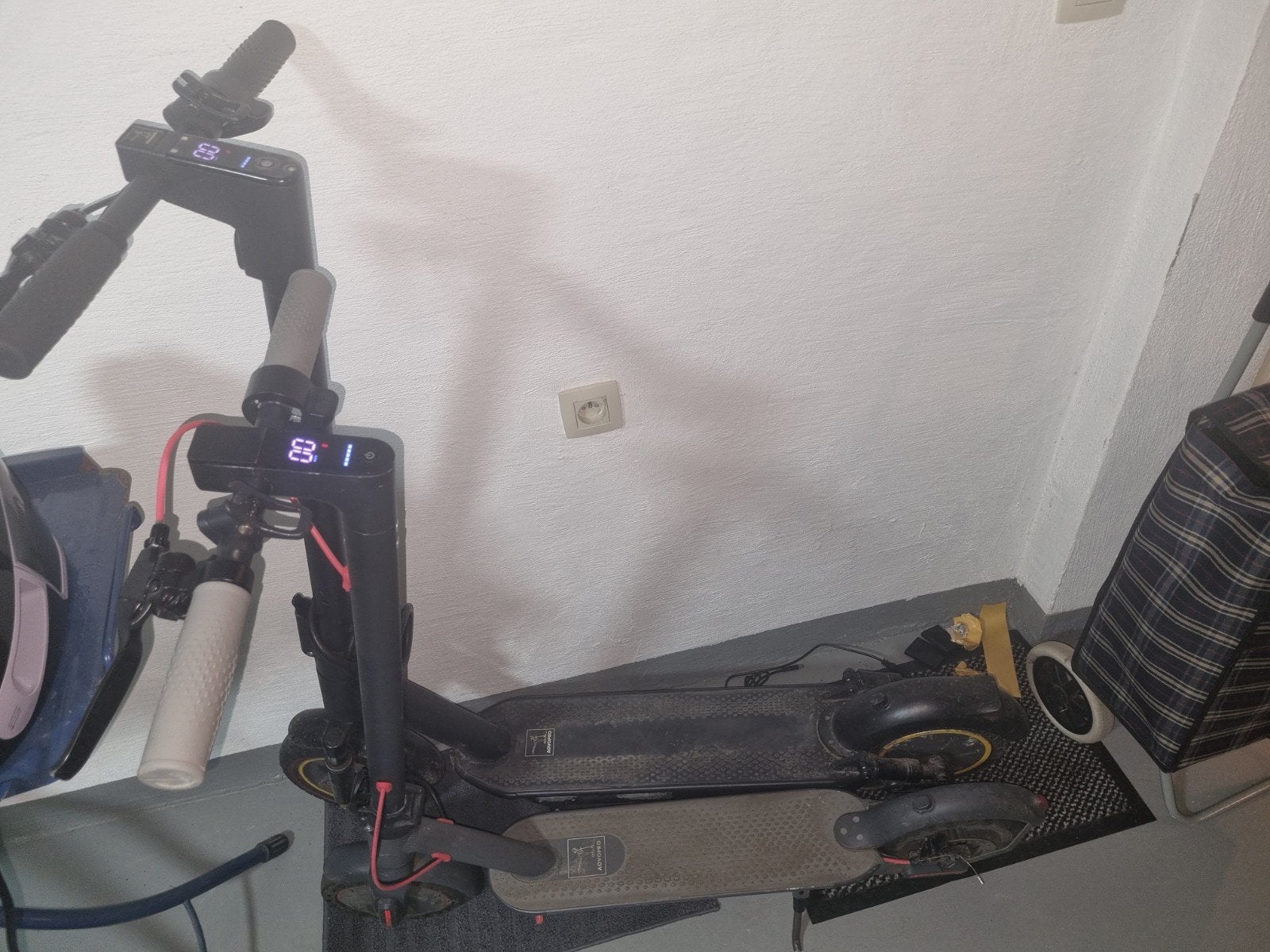2 Elektrische steps te koop, Fietsen en Brommers, Steps, Ophalen, Gebruikt, Elektrische step (E-scooter), Aovopro