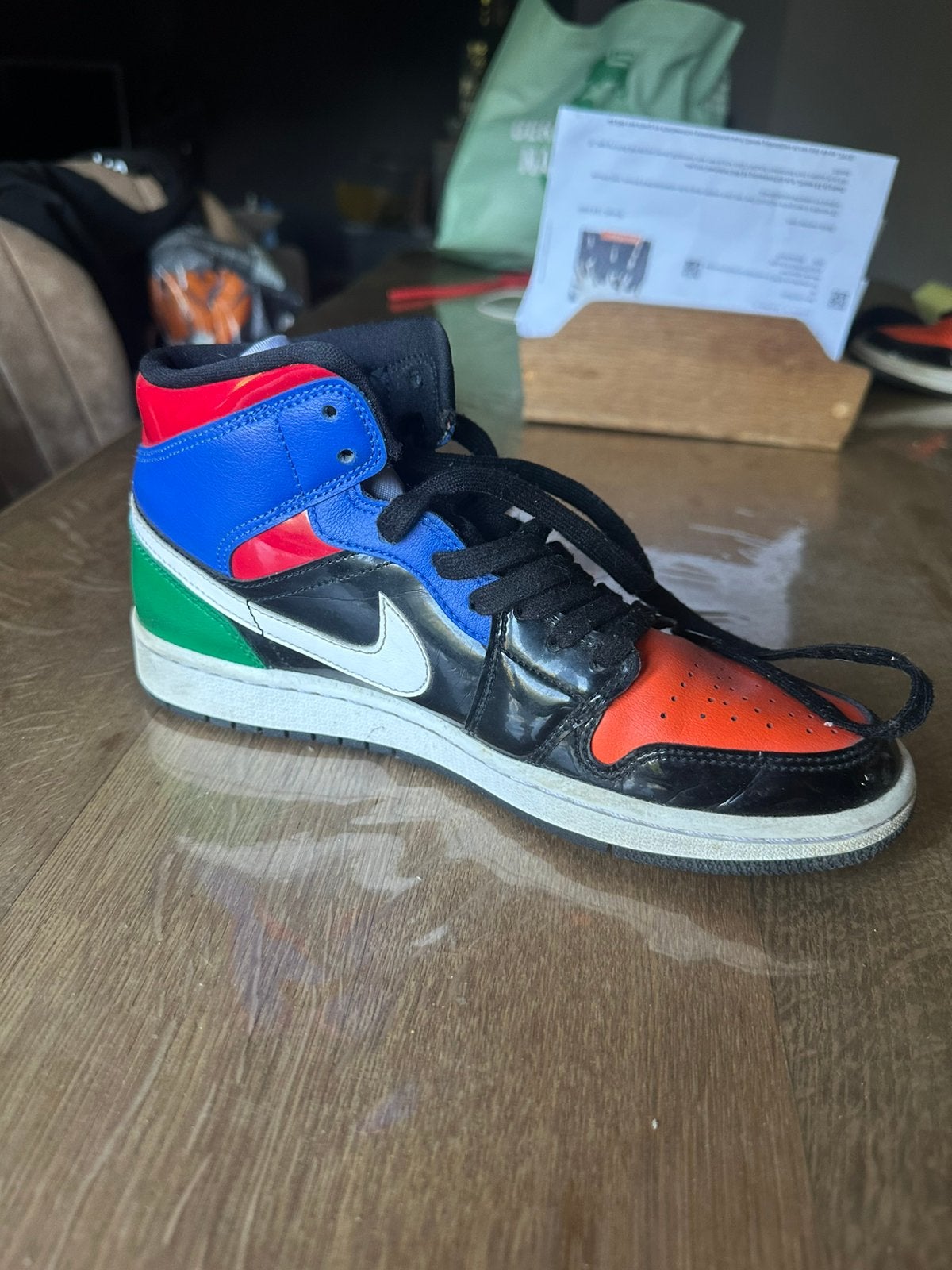Nike Air Jordan 1 Mid SE 'Multi Patent' (Maat 39), Enlèvement, Comme neuf, Chaussures