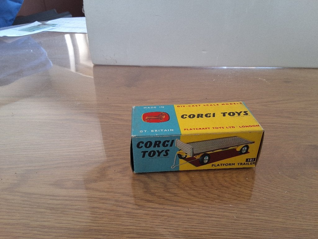 remorque à plateforme Corgi-Toys 101, Enlèvement ou Envoi, Comme neuf, Tracteur et Agriculture, Corgi