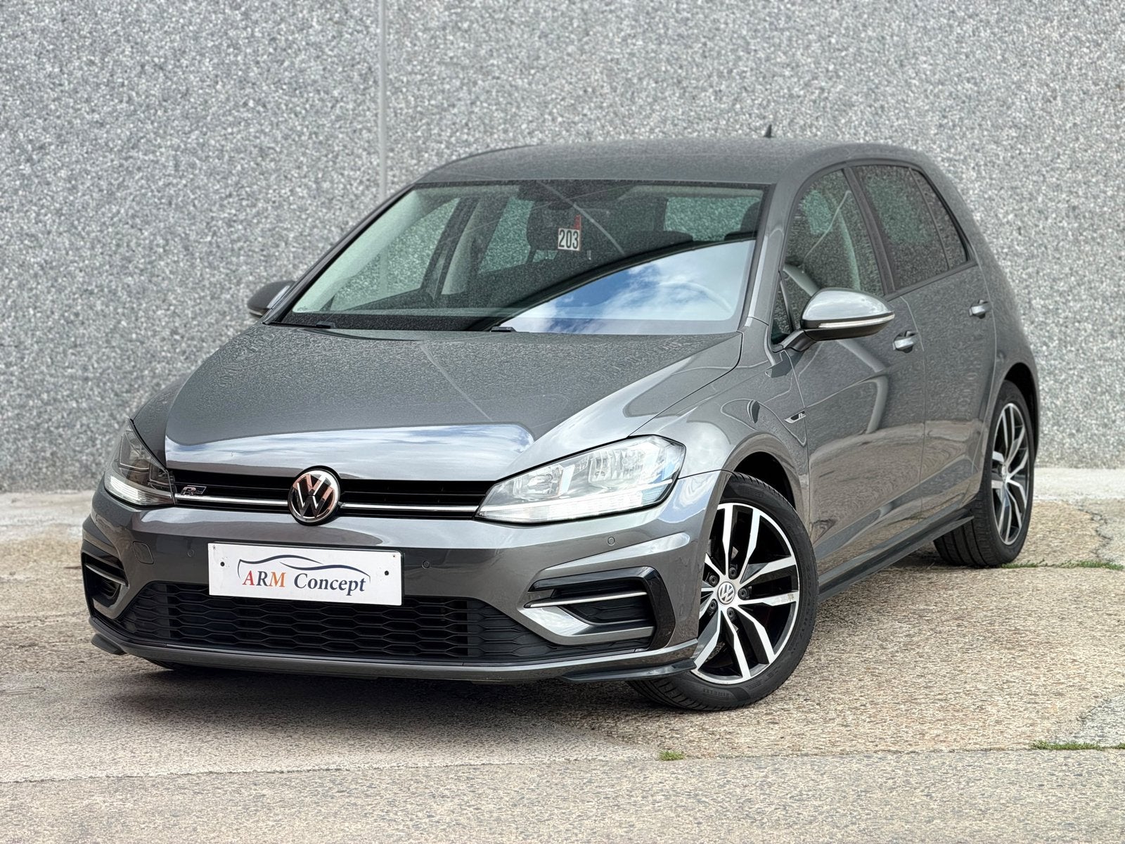 Volkswagen Golf 7 1.0 Essence R Line 10/2017 GARANTIE 1 an, Argent ou Gris, Achat, https://public.car-pass.be/vhr/8894522d-3af2-47d9-9bab-b7fbd4e0e279