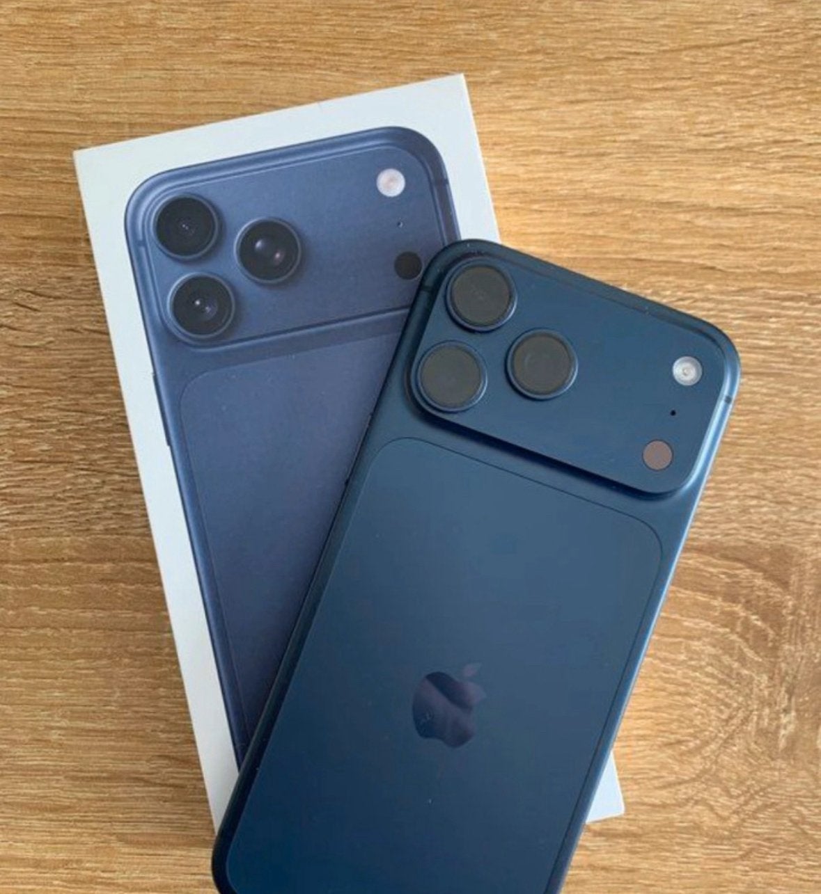 Iphone 17 pro max 1.1, Enlèvement ou Envoi, Comme neuf