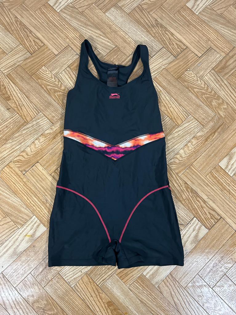 Maillot de Bain 1 Pièce Slazenger Coupe Shorty / Boyleg, Vêtements | Femmes, Vêtements de Bain & Maillots de Bain, Comme neuf