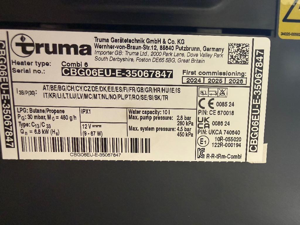 Truma Combi 6 Bouwjaar 2025 kachel / boiler Camper Caravan, Ophalen of Verzenden, Zo goed als nieuw