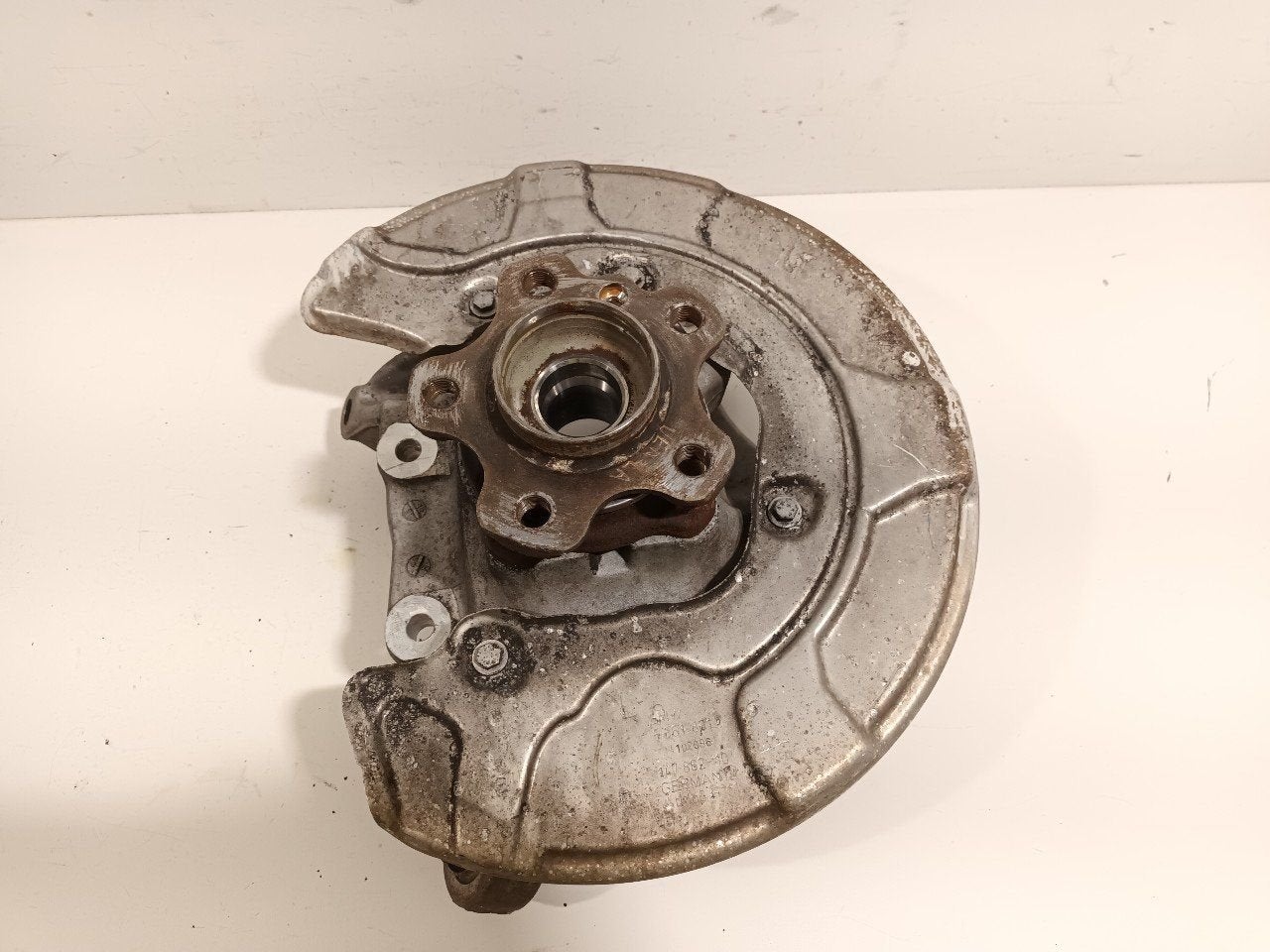 Wielnaaf links achter BMW 5 serie, BMW, Onderdelen@venauto.nl, Van der Ven Autorecycling B.V., Ettenseweg 76, 4706 PB Roosendaal, The Netherlands