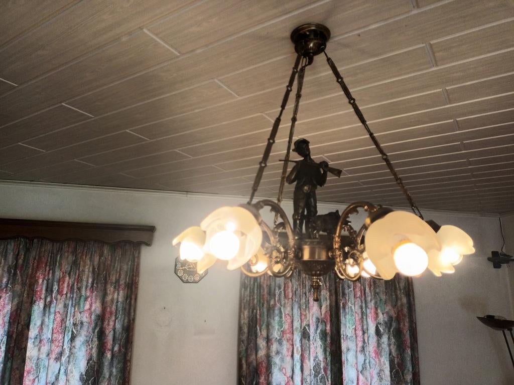 Lustre ancien, Enlèvement