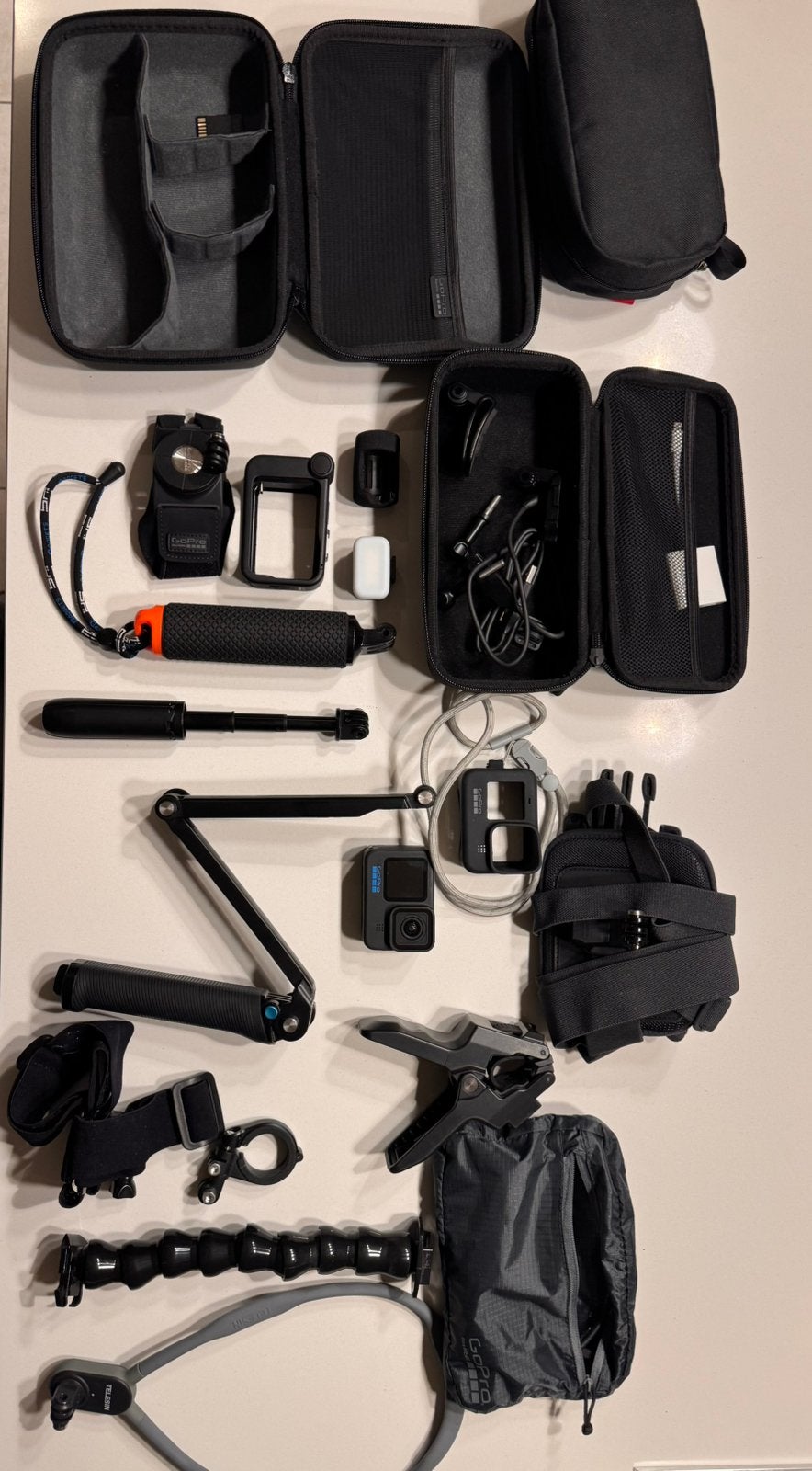 GoPro Hero 11 Black + de nombreux accessoires originaux, Enlèvement ou Envoi, Comme neuf