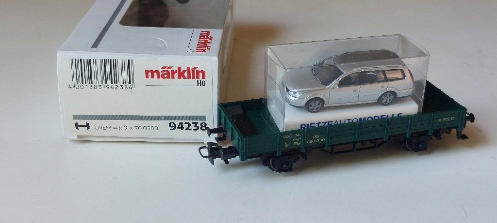 SNCB/NMBS MARKLIN WAGON PLAT+VOITURE MONDEO*HO*AC N0 94238, Hobby & Loisirs créatifs, Trains miniatures | HO, Neuf, Analogique