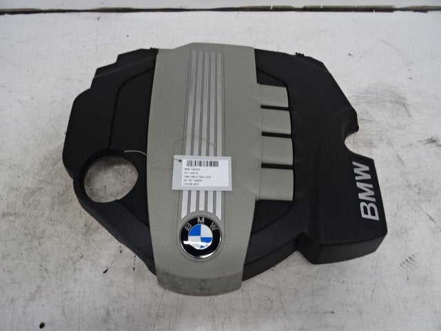 CACHE MOTEUR BMW 1 serie (E81) (01-2006/09-2012), Utilisé, BMW, Petuelring 130
80809  München, DE, Bayerische Motoren Werke AG