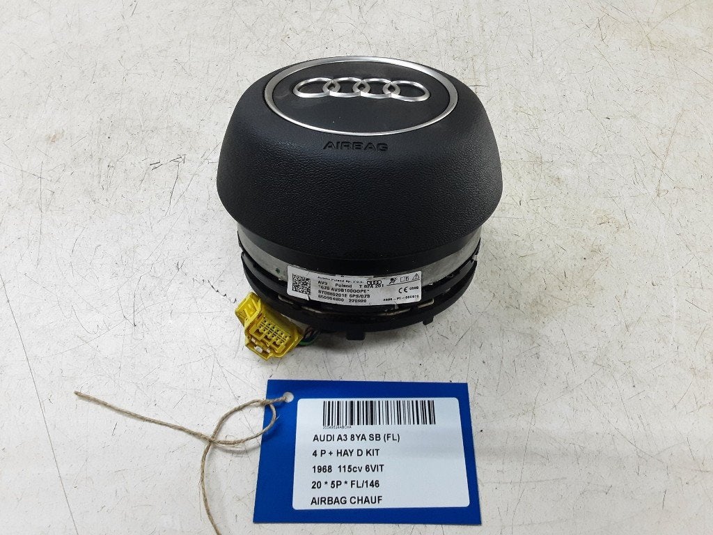 AIRBAG VOLANT Audi A3 Sportback (8YA) (8Y0880201E), Utilisé, Audi