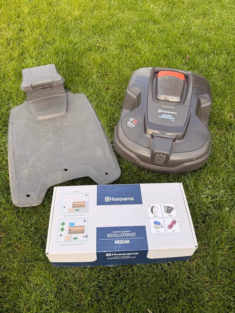 Husqvarna Automower 310 – Robot tondeuse – Bon état –Complet, Enlèvement, Neuf, Contrôlable via l'application