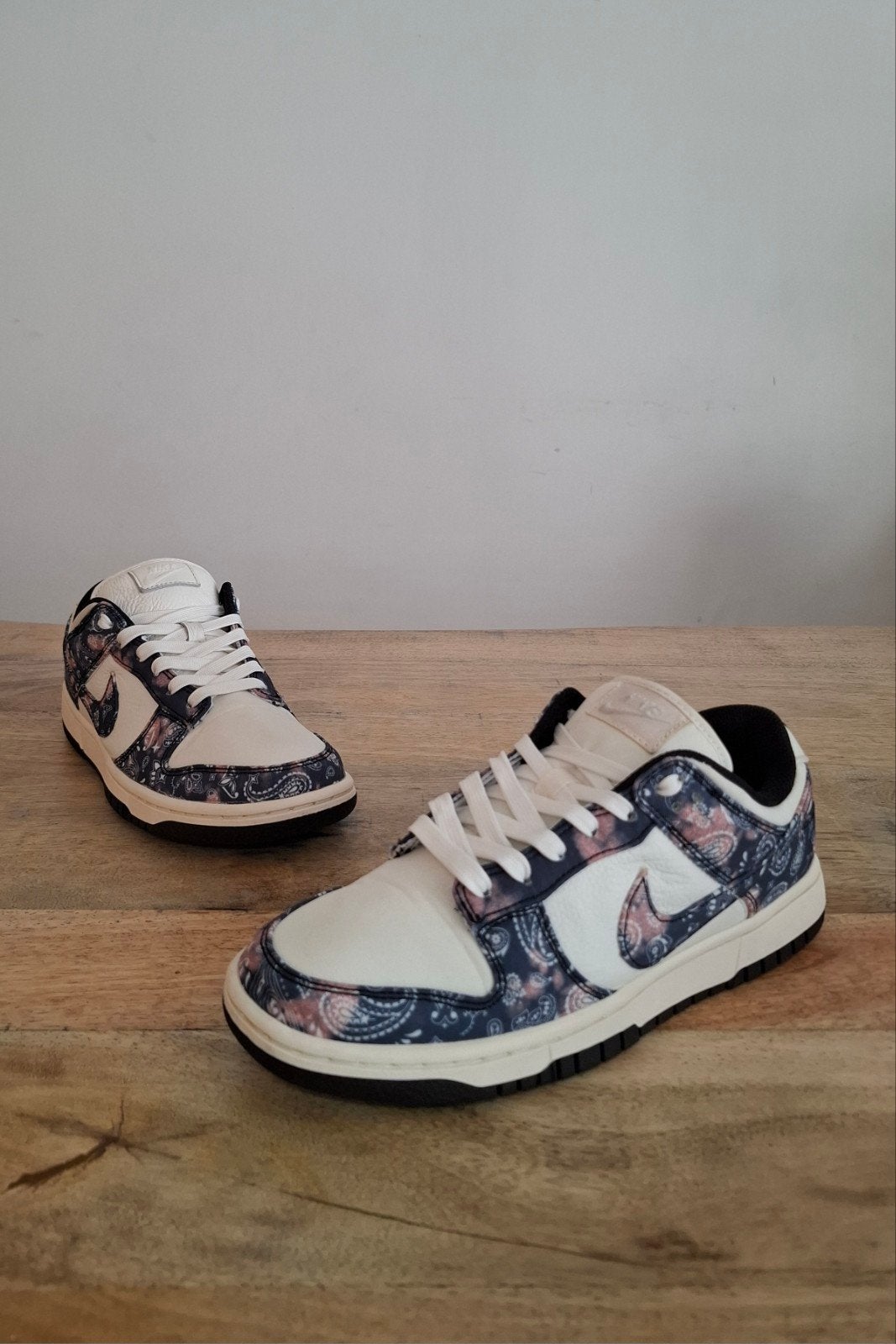Nike Dunk Low Unlocked By You Paisley Bandana dames 38,5, Vêtements | Femmes, Chaussures, Enlèvement ou Envoi, Sneakers et Baskets
