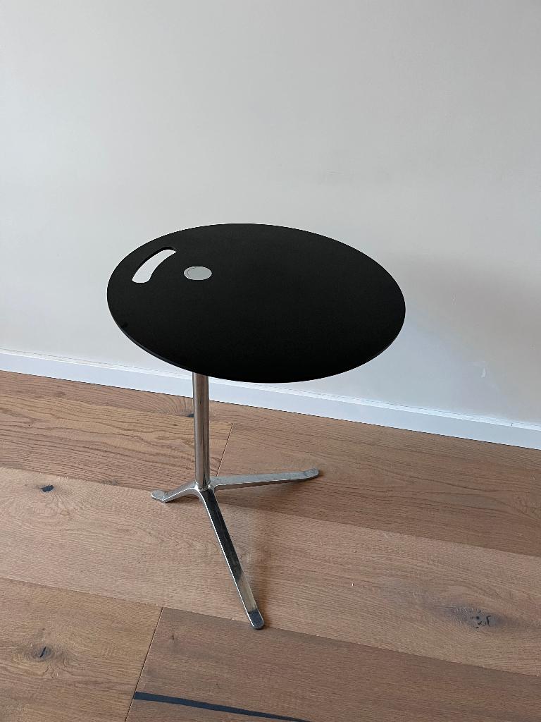 Table d'appoint réglable Fritz Hansen, Rond, Enlèvement, Utilisé, Métal ou Aluminium