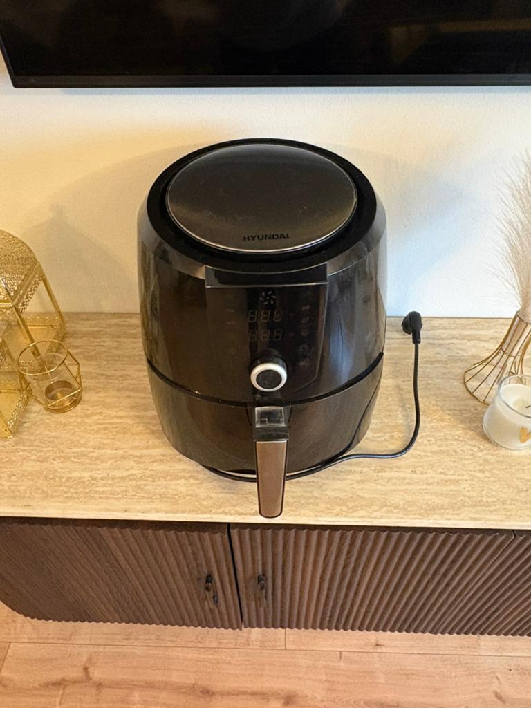 AIRFRYER zeer goede staat, Elektronische apparatuur, Ophalen of Verzenden, Zo goed als nieuw, Airfryer