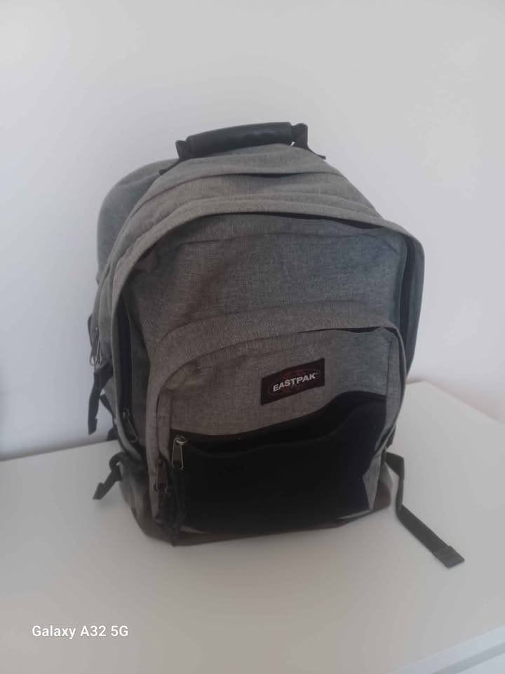 CARTABLE EASTPAK, Bijoux, Sacs & Beauté, Sacs | Cartables, Enlèvement ou Envoi, Comme neuf, Porte-documents ou Cartable, Cuir