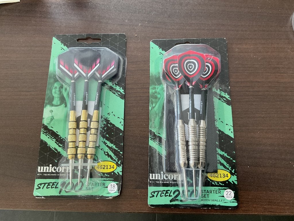 Unicorn Steel 100 Dartset – 18 Gram (Steeltip) en 200 appart, Enlèvement ou Envoi, Neuf, Fléchettes