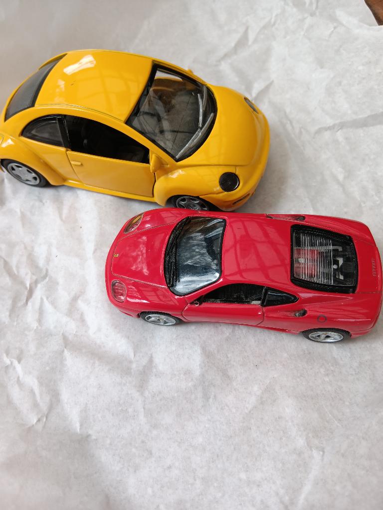 Ferrari et Beatle, Enlèvement, Comme neuf