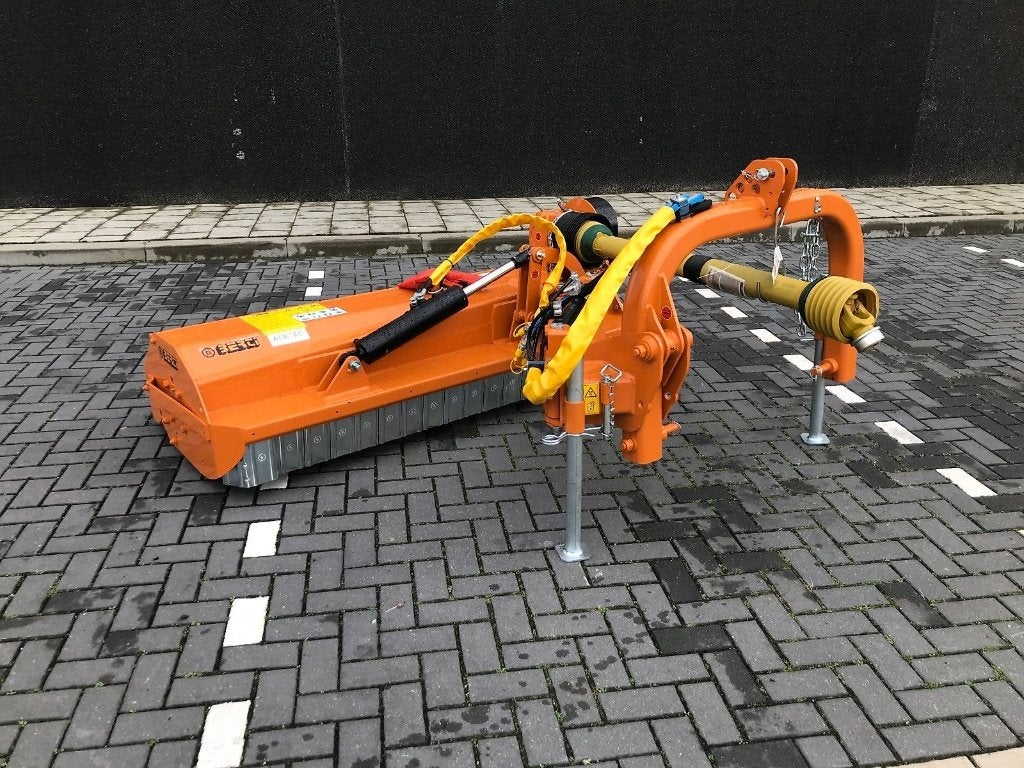 broyeur multifonctionnelle pour tracteur BERTI TA, Motos