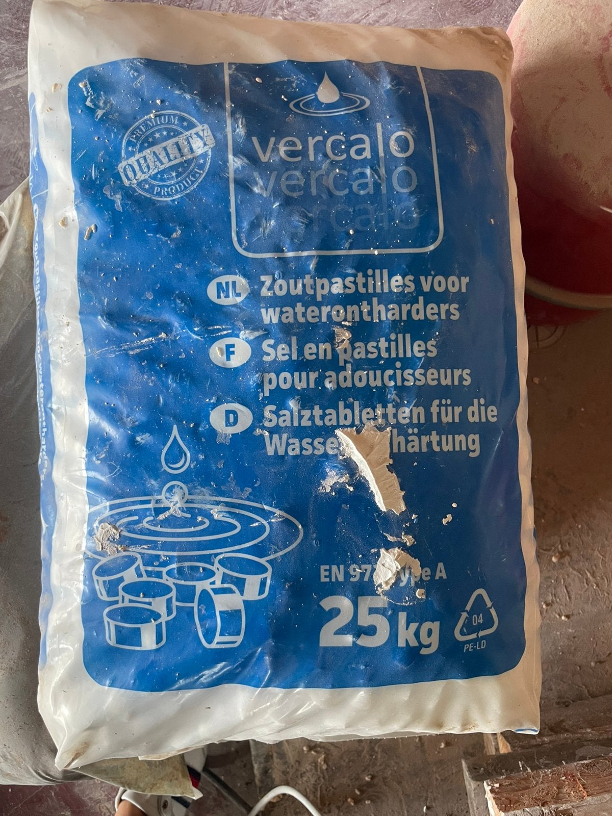 Zouttabletten voor waterontharder, Ophalen