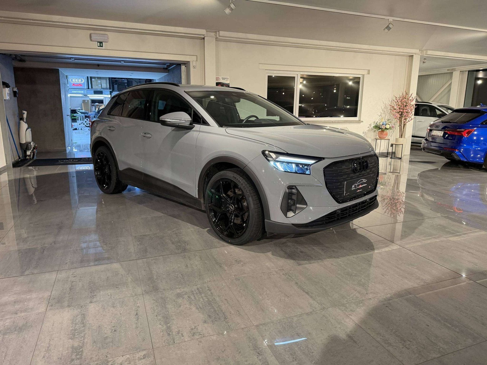 Audi Q4 e-tron S-LINE * FULL BLACK * EDITION BLACK * LEDER *, Automaat, Achterwielaandrijving, Gebruikt, Zwart