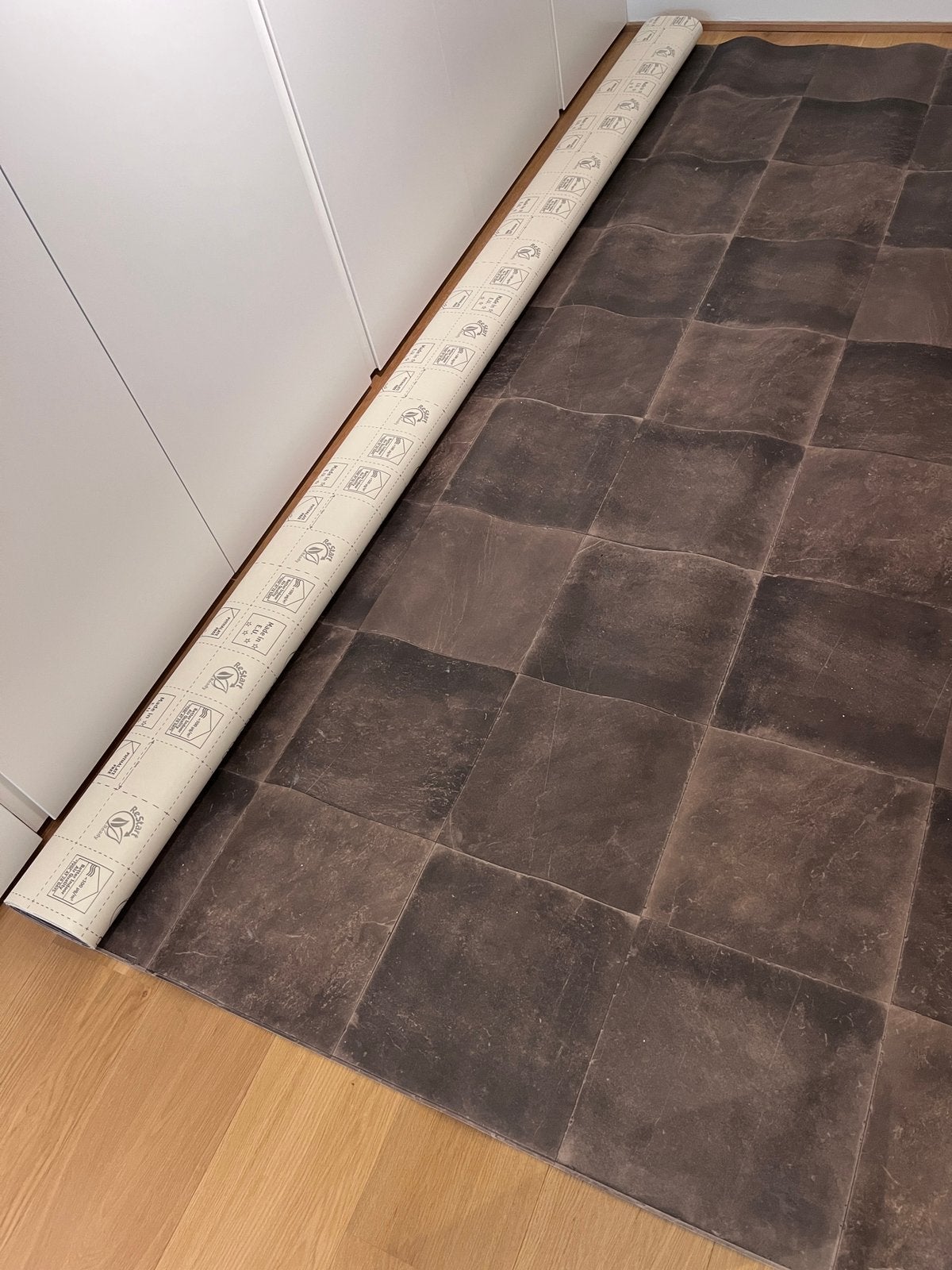 PVC/vinylvloeren op rol 300 x 400, Huis en Inrichting, Stoffering | Vloerbedekking, Ophalen, Zo goed als nieuw, Vinyl