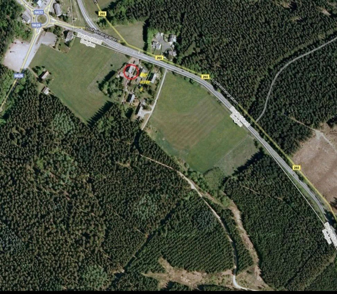 Huis in losheimergraben 40 pal op de Duitse grens te koop
