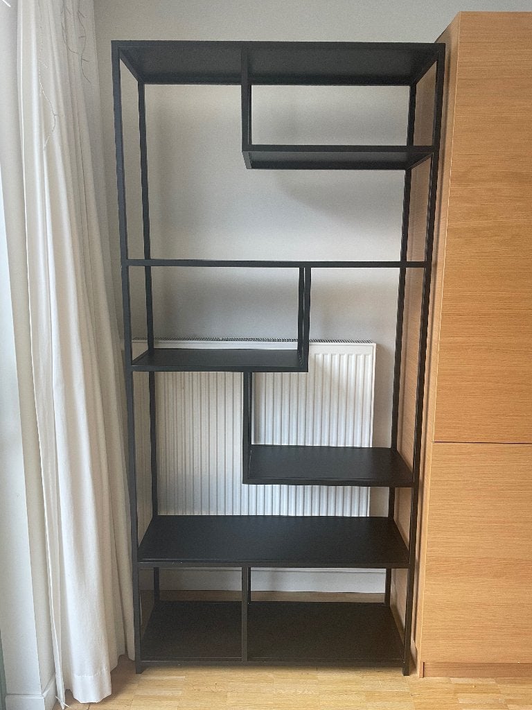 Zwart wandrek van metaal van Furnified, Ophalen, Met plank(en), Gebruikt, 200 cm of meer