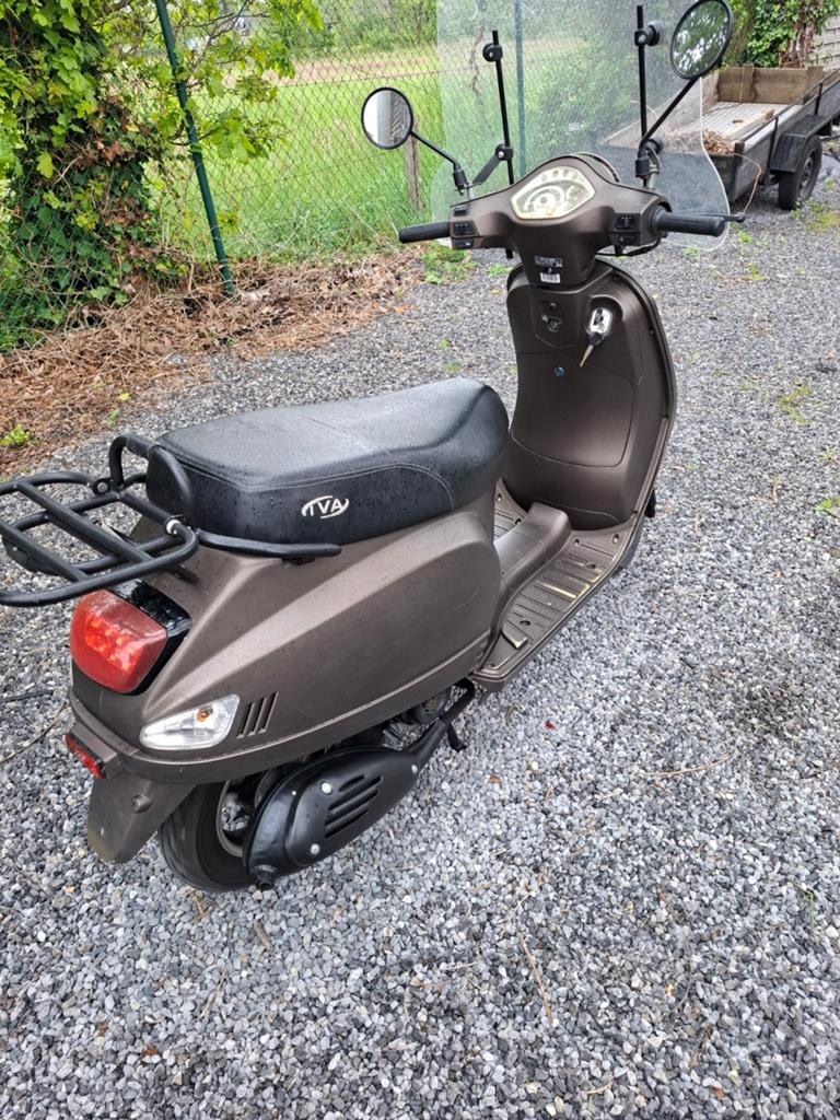 Iva de lux A KLASSE 25KM/u, Ophalen