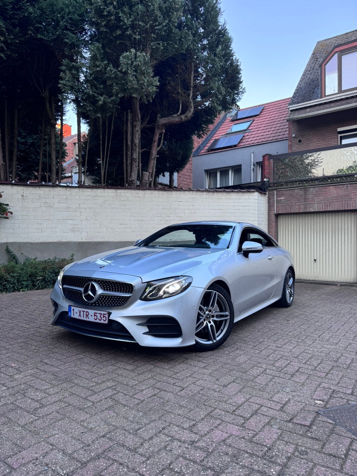 Mercedes-Benz E 200 Coupé – Pack AMG, Cuir, Argent ou Gris, Achat, Bluetooth
