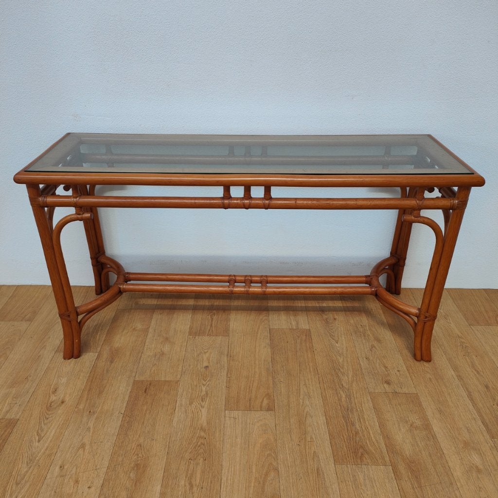 Vintage Retro Mid Century Rotan Sidetable met Glazen Blad, Huis en Inrichting, Ophalen, Zo goed als nieuw