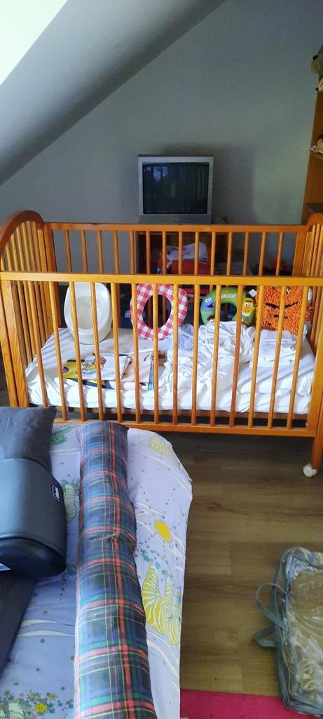 Lit bébé avec accessoires, Enlèvement