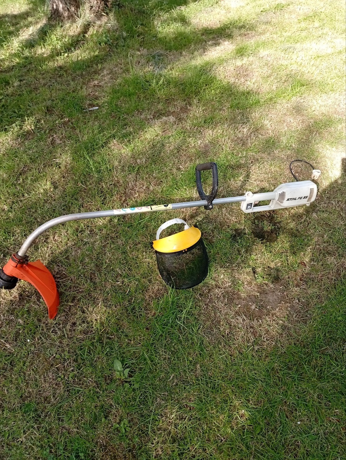 Débroussailleuse électrique de la marque Stihl modèle e 55, Jardin & Terrasse, Électrique
