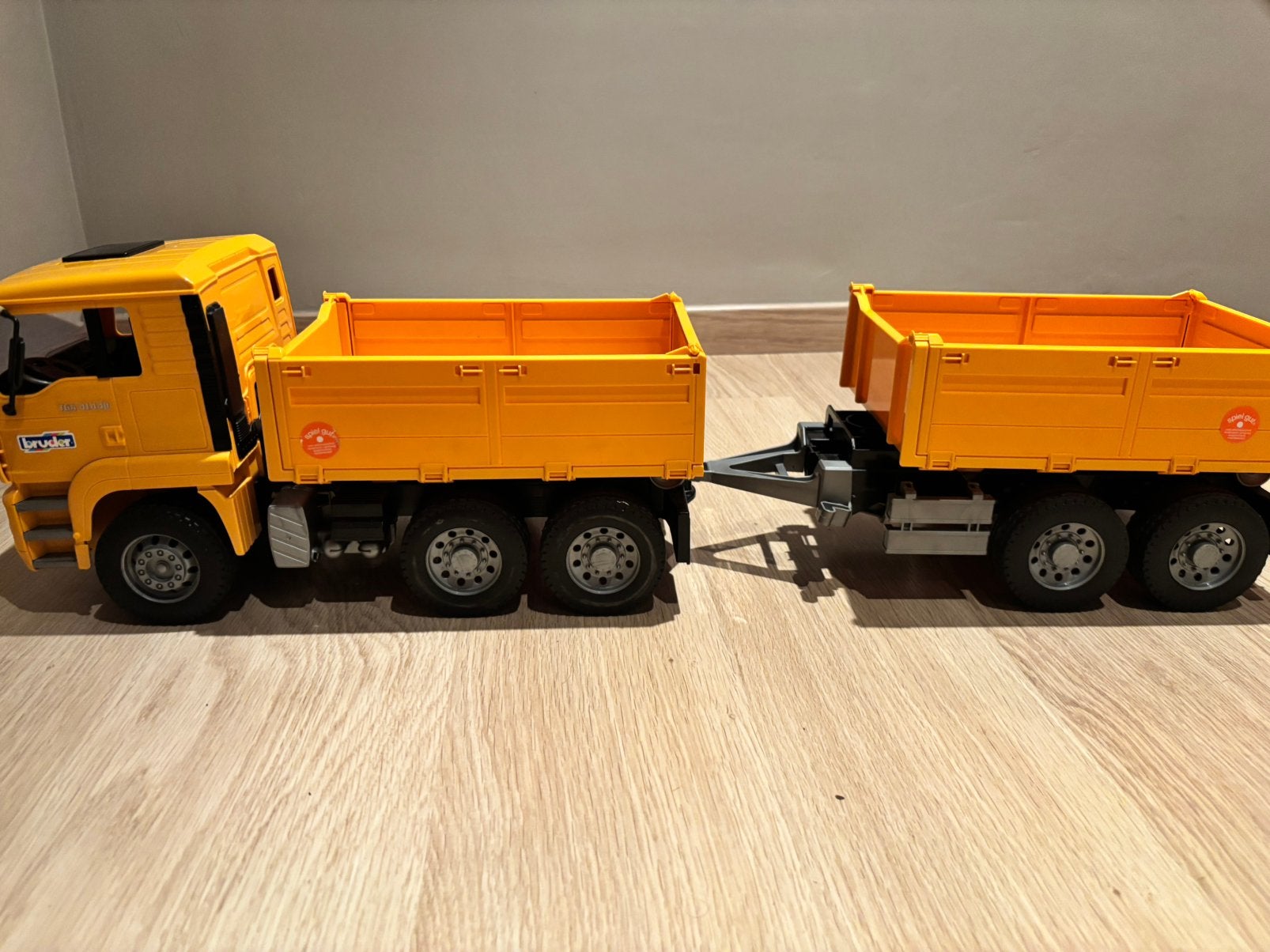 Bruder vrachtwagen, Ophalen, Zo goed als nieuw