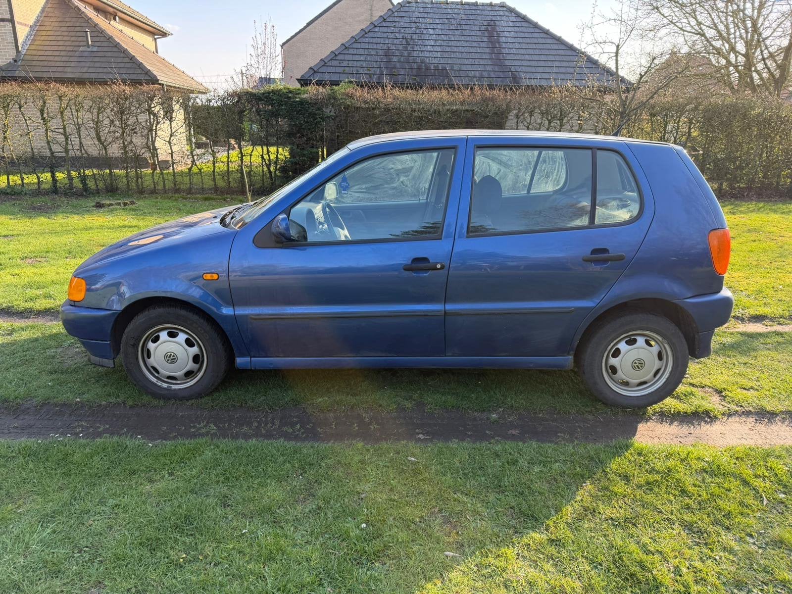Volkswagen polo 1,4 benzine, Auto's, Volkswagen, Stof, Blauw, Handgeschakeld, Particulier