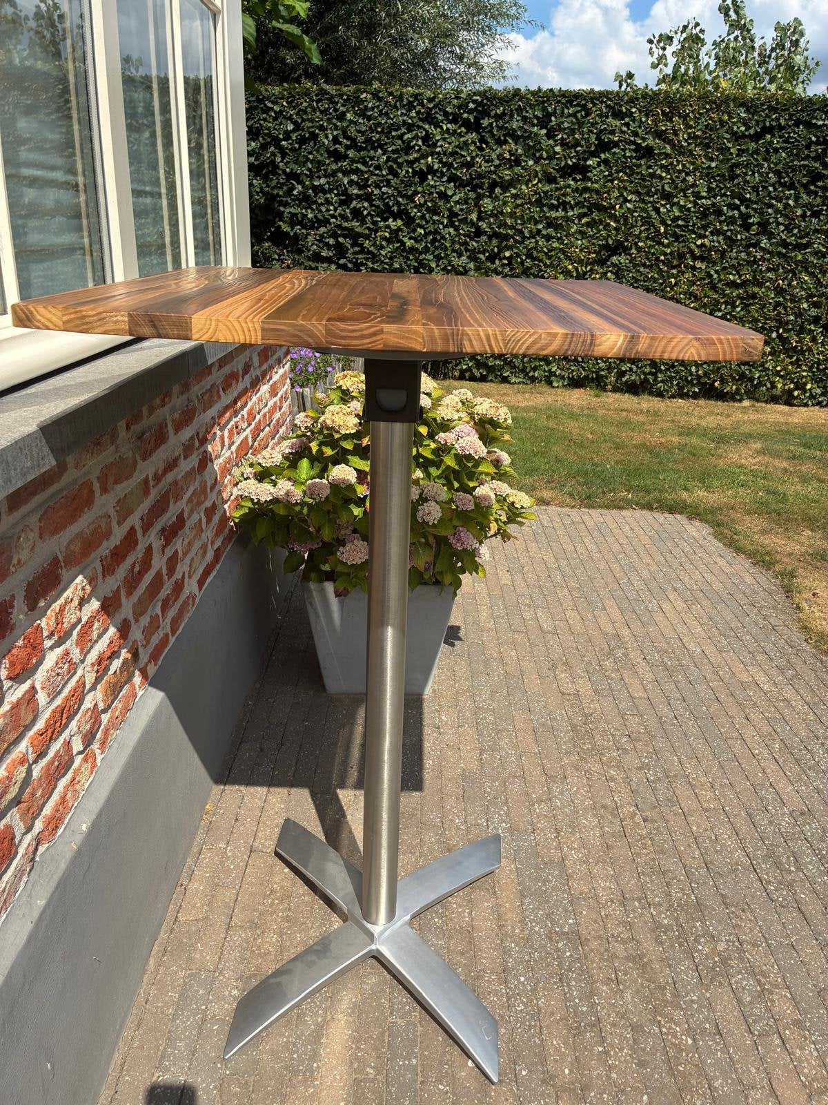 Stand horeca/table de bistrot avec plateau basculant en teck, Enlèvement, Comme neuf