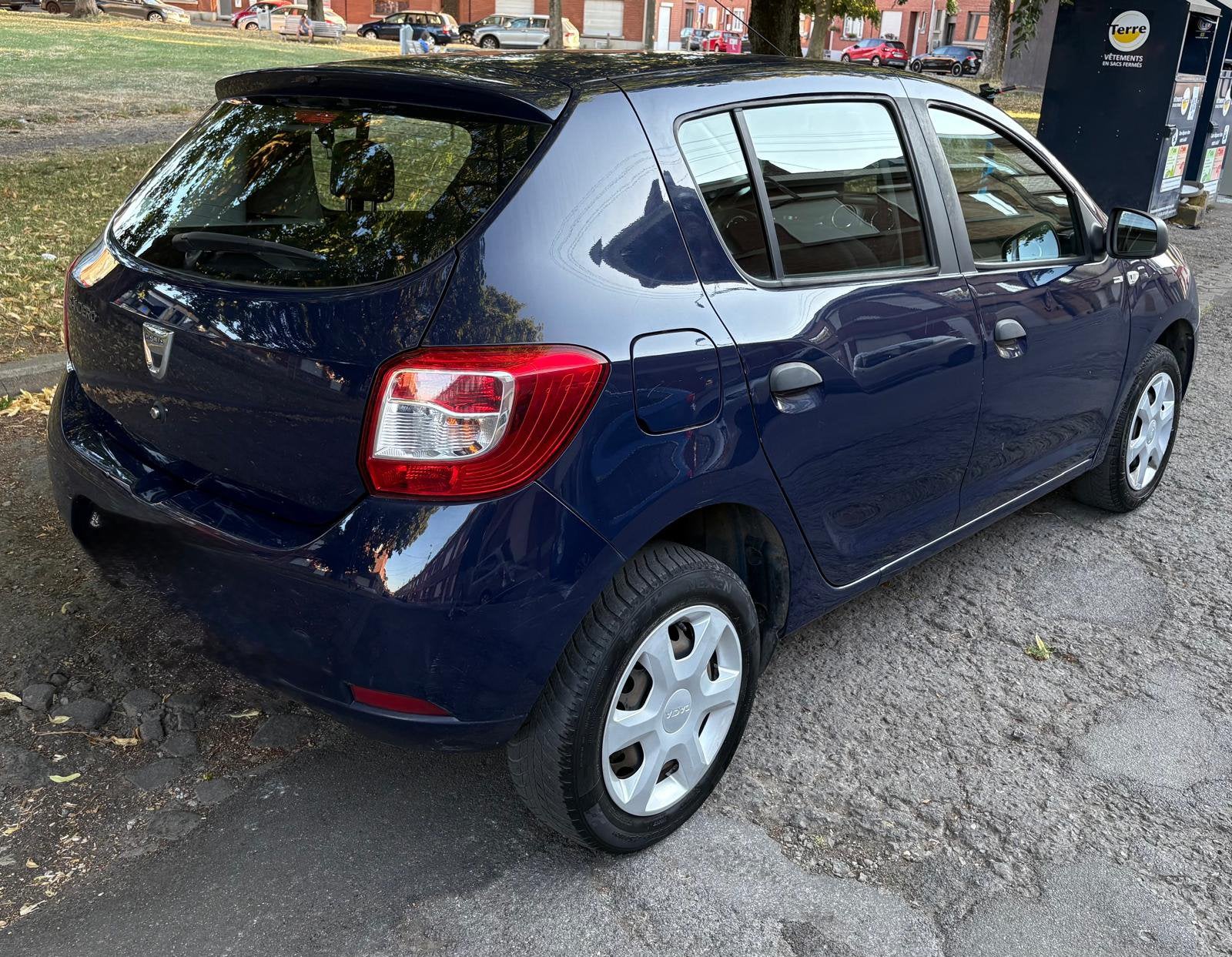 Dacia Sandero base/ 1,5dci 75cv/ 2016 / 182200km, Autos, Dacia, Achat, Euro 6, Boîte manuelle, Noir