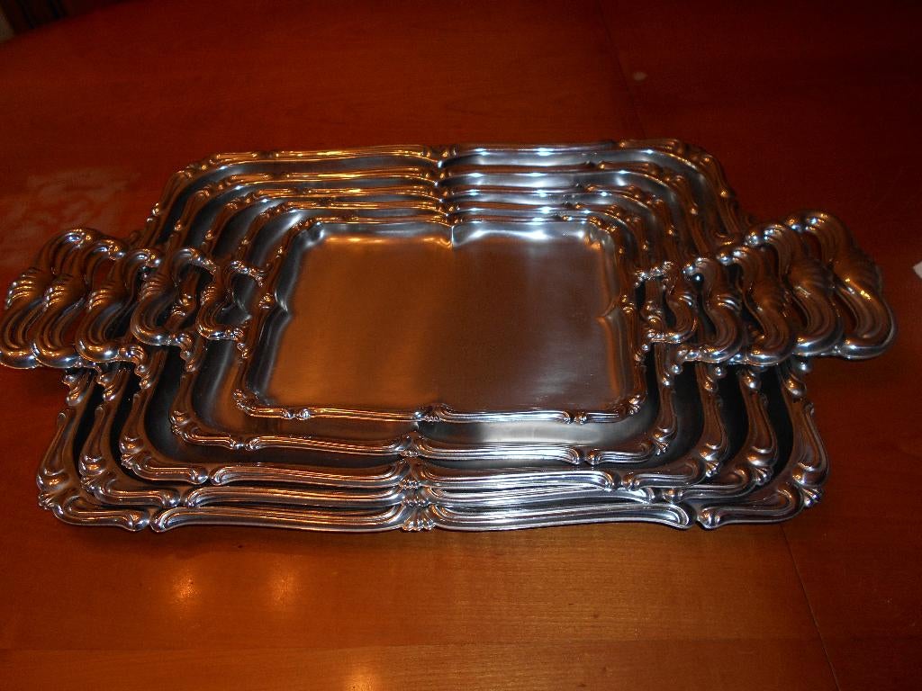 Vintage roestvrijstalen dienbladen, Ophalen