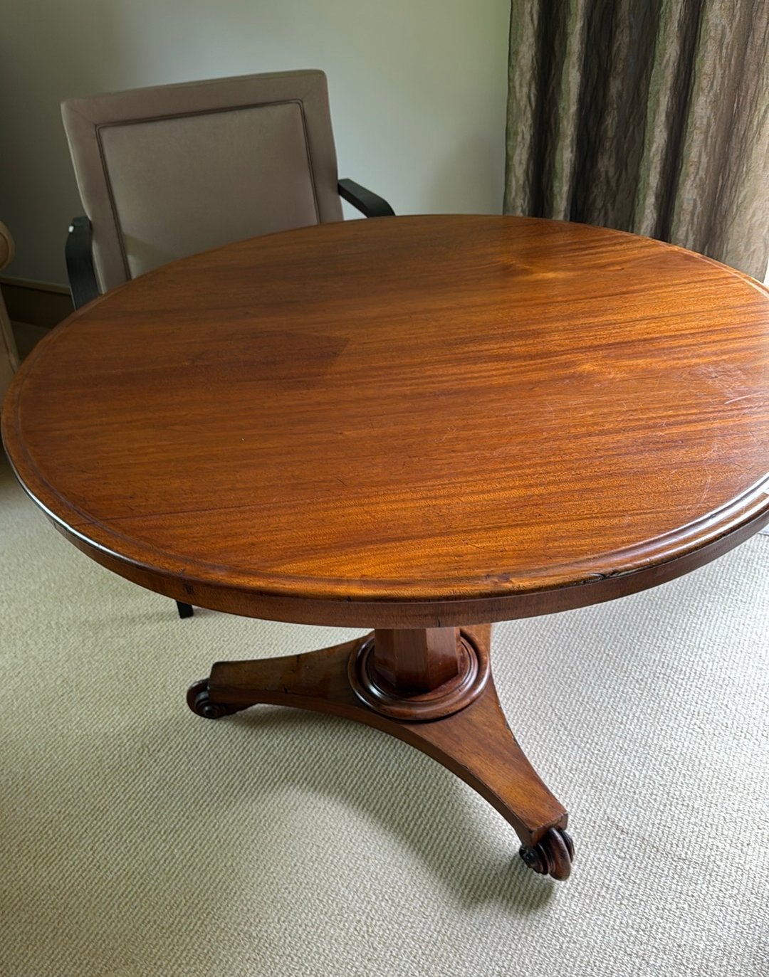 Franse pedestal table, Huis en Inrichting, Tafels | Salontafels, Ophalen, 50 tot 75 cm, Rond, Zo goed als nieuw