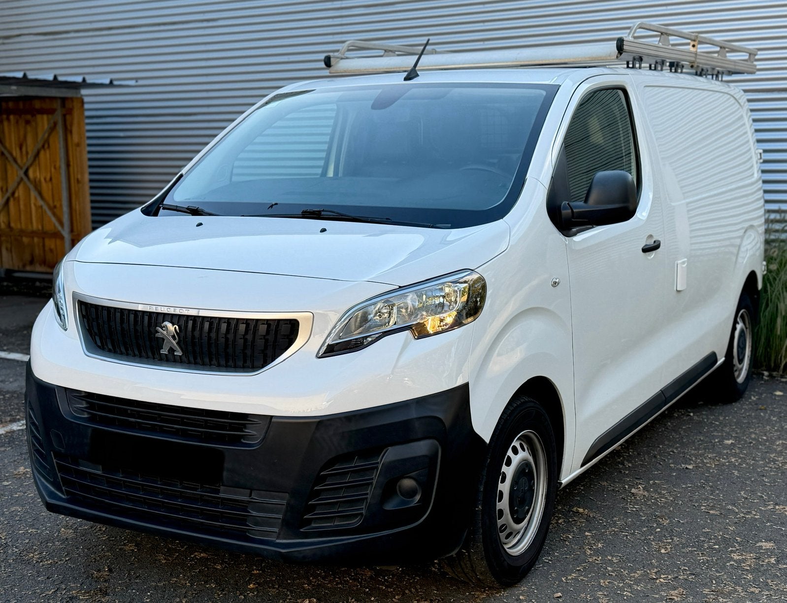 Peugeot Expert L2 / 3-zit / 2.0D - 120pk Euro6b / 63.000 kms, Stof, https://public.car-pass.be/vhr/9b48f062-a48a-4f62-aca9-7d97720f86eb