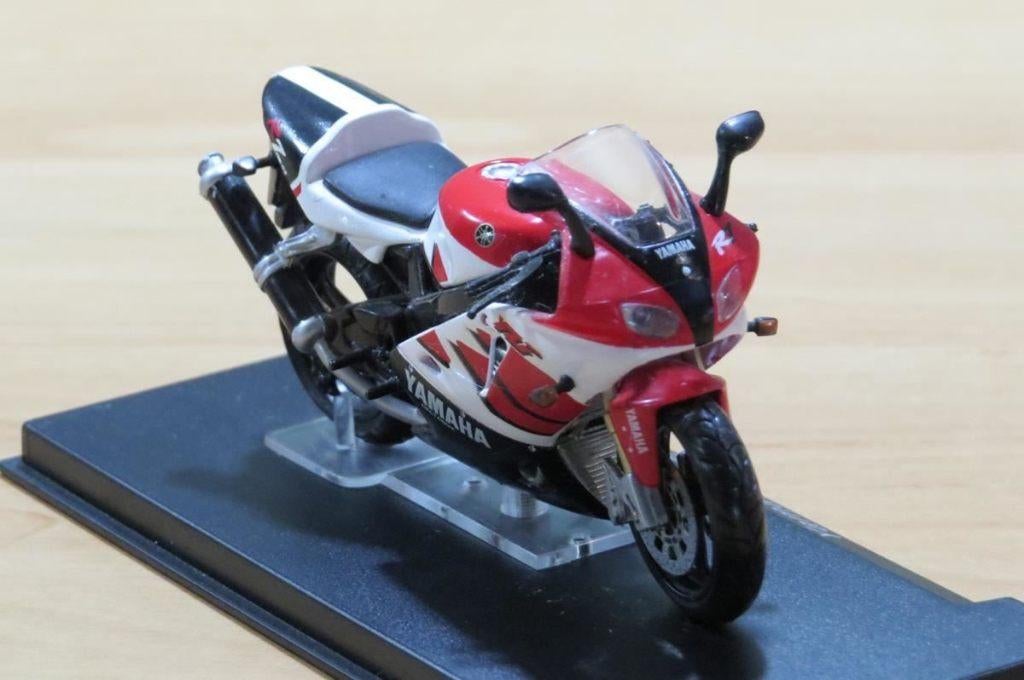 Yamaha YZF R7 1:24, Hobby & Loisirs créatifs, Voitures miniatures | 1:24, Enlèvement ou Envoi, Neuf, Moteur, Autres marques