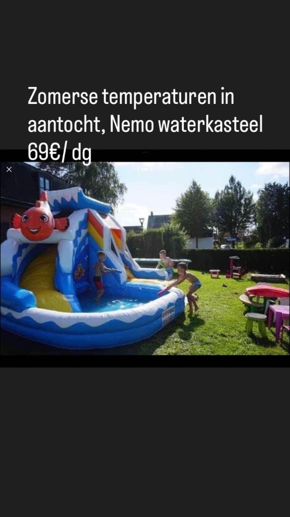 Waterkasteel springkasteel water plezier, Hobby en Vrije tijd, Feestartikelen | Verhuur, Ophalen, Gebruikt