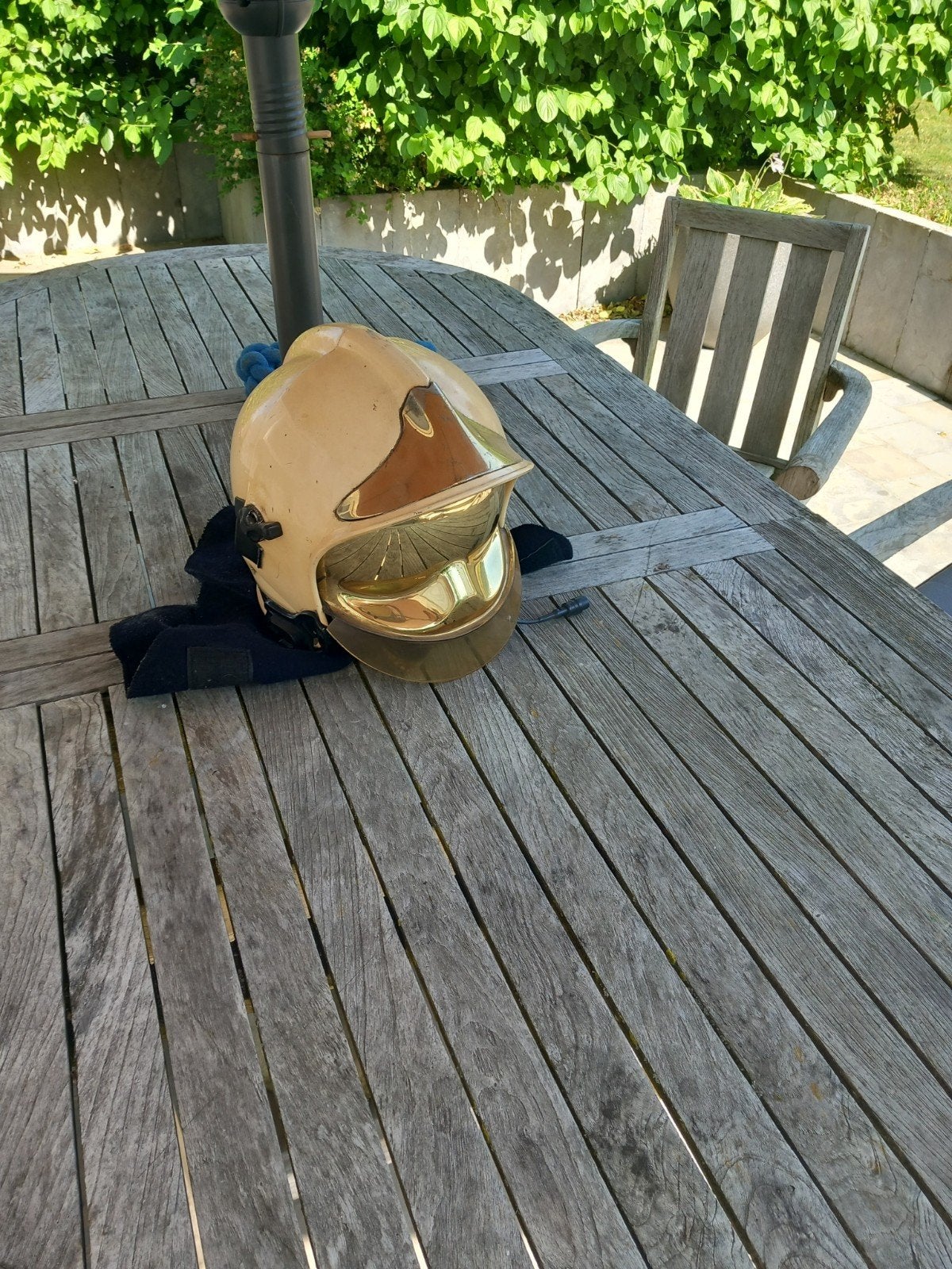 Helm, Enlèvement