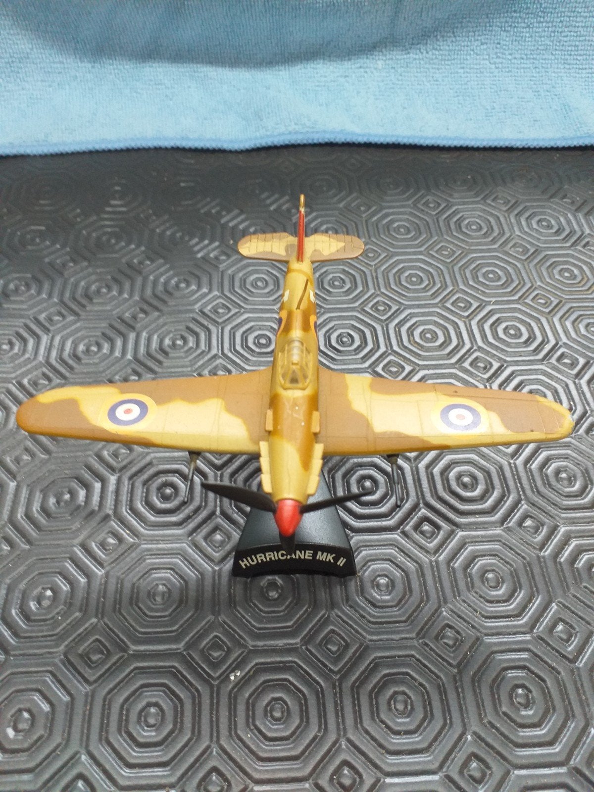 avion hurricane, Avion