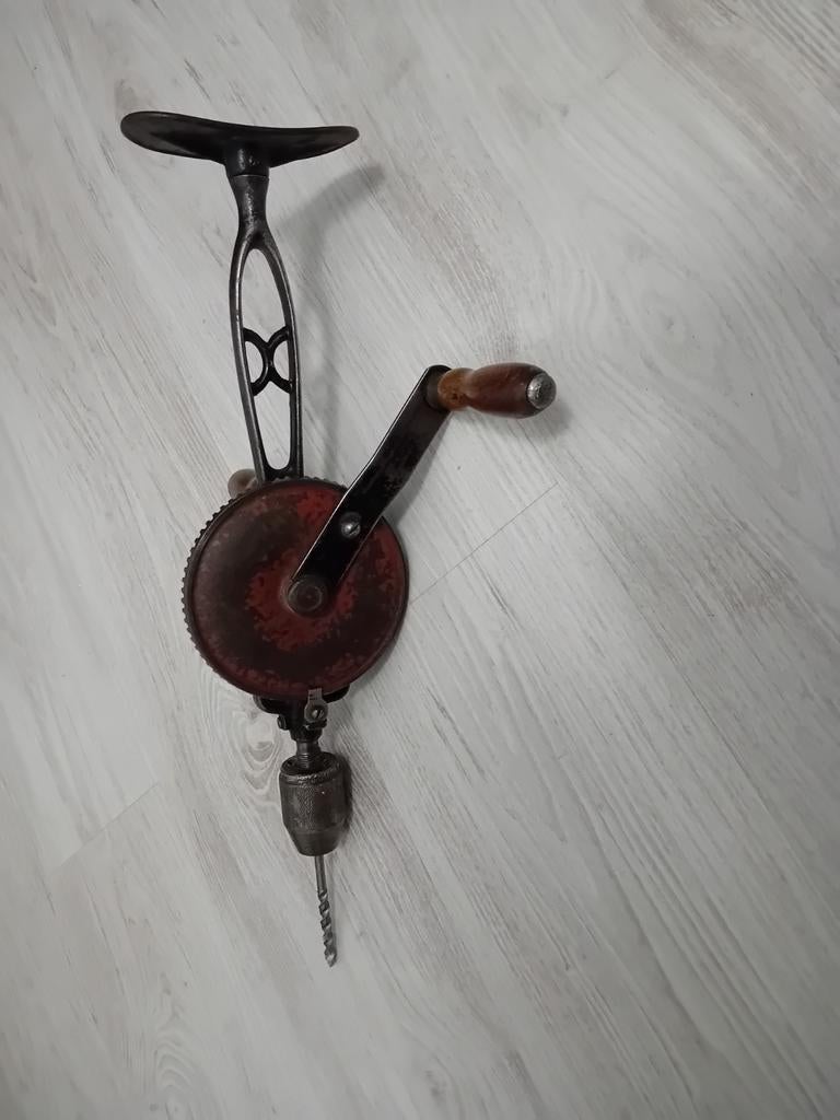 Perceuse à main française VAL D'OR — outils anciens/vintage, Enlèvement