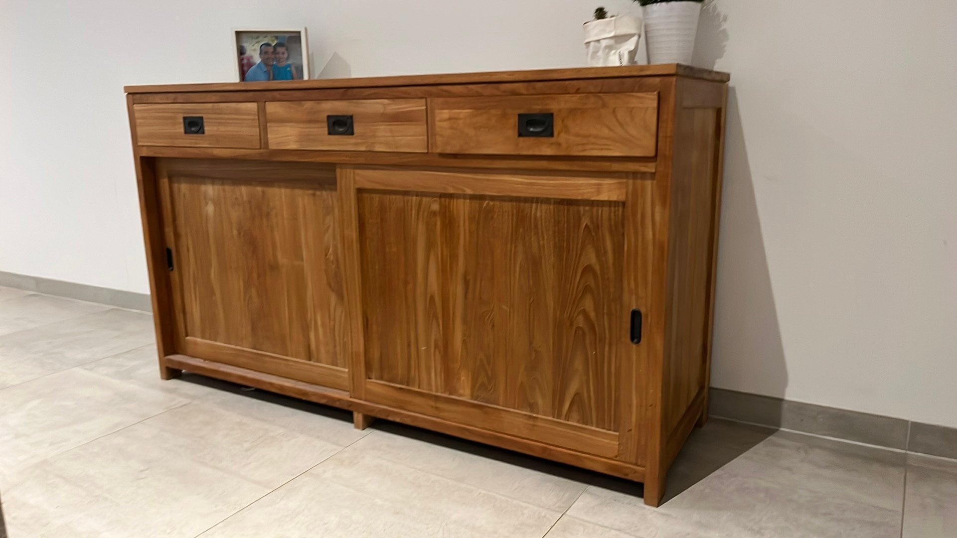 Dressoir in teak in perfecte staat, Huis en Inrichting, Kasten | Dressoirs, Ophalen, Zo goed als nieuw